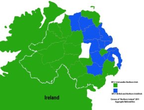 Recensement Ulster 2011 : en vert, majorité d'Irlandais, en bleu, majorité de Britanniques. 